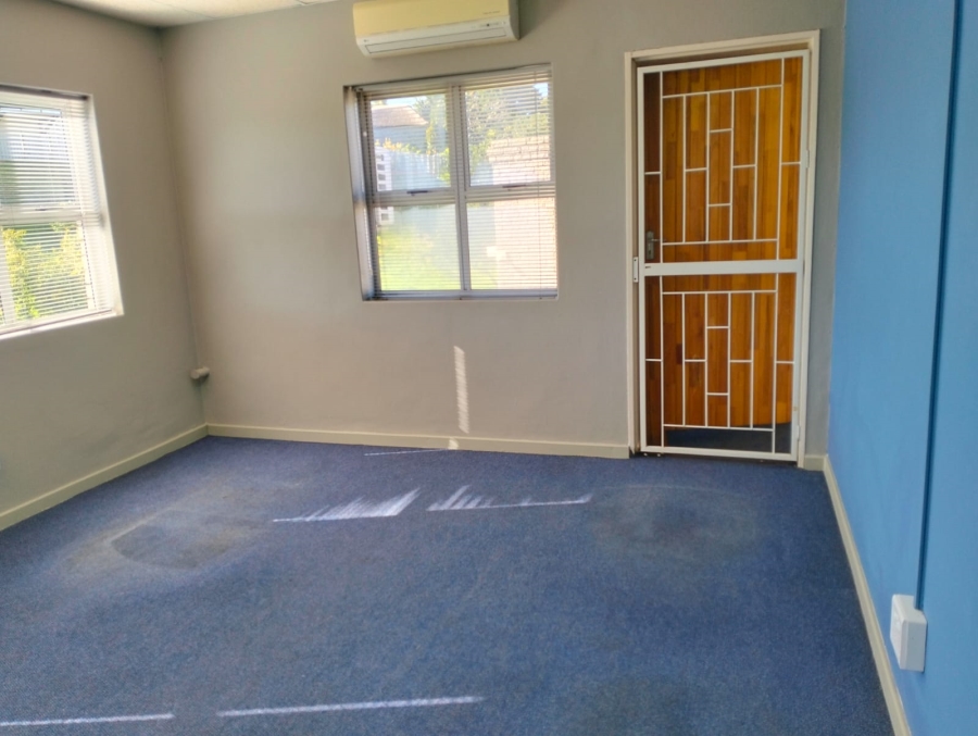 To Let Commercial Property for Rent in Rosenpark Western Cape
